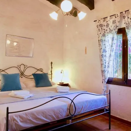 Finca Paris Hh *