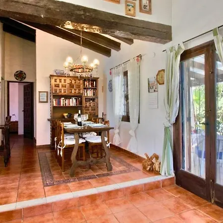 Villa Finca Paris Hh *